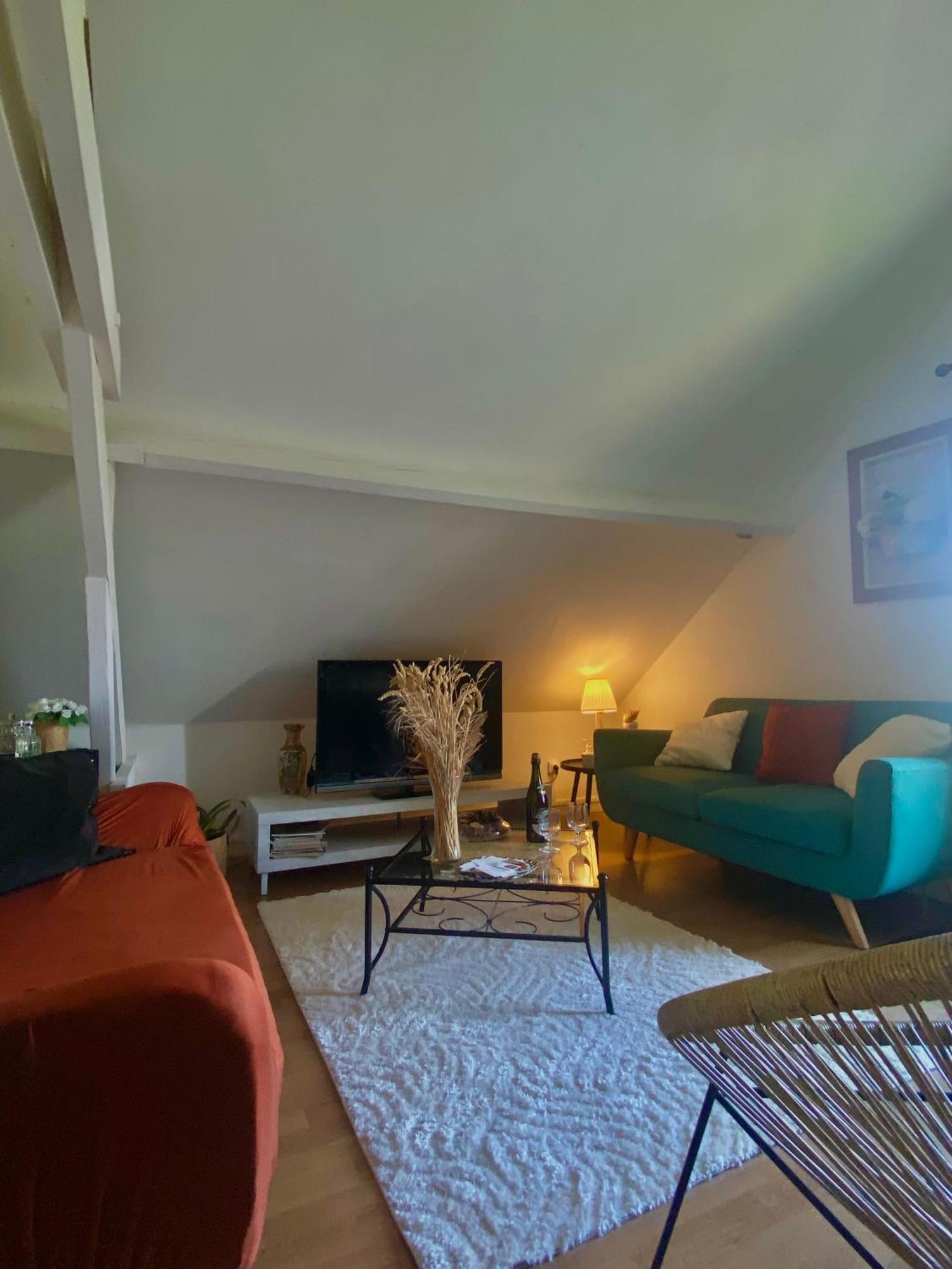 Une Ambiance Cosy Avec Jardin Privatif Nassandres Exteriér fotografie